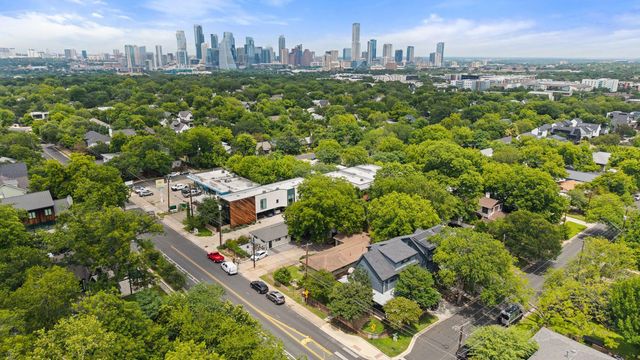 1717 Bluebonnet LN, Austin, TX 78704