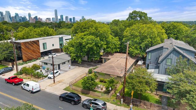1717 Bluebonnet LN, Austin, TX 78704