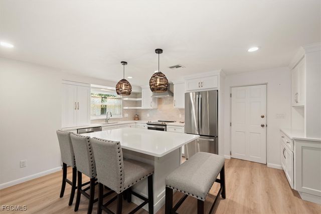 2466 N Westwood DR, North Fort Myers, FL 33917