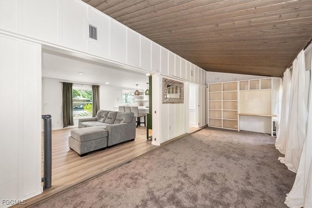 2466 N Westwood DR, North Fort Myers, FL 33917