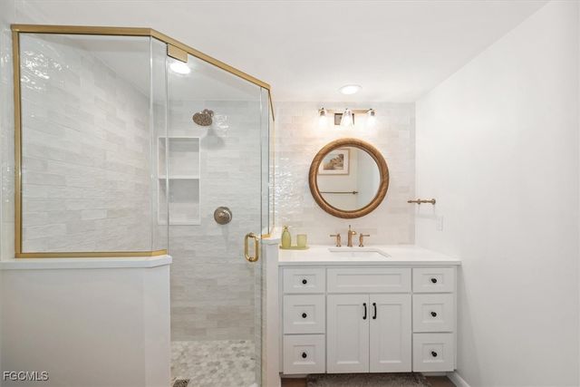 2466 N Westwood DR, North Fort Myers, FL 33917