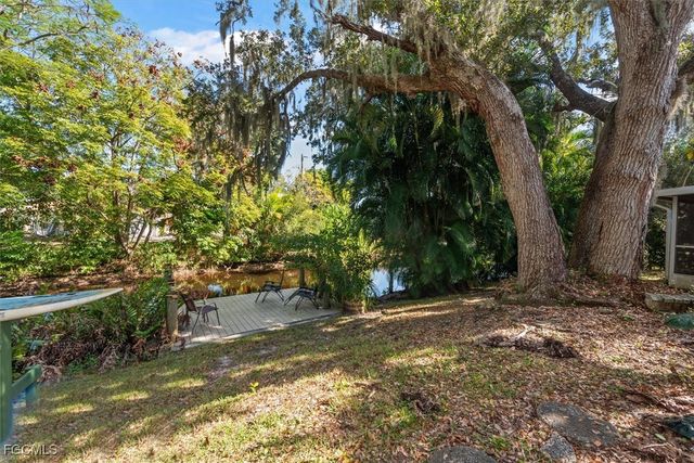 2466 N Westwood DR, North Fort Myers, FL 33917