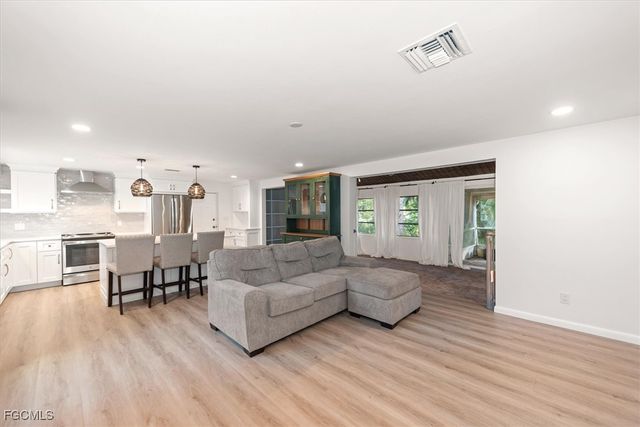 2466 N Westwood DR, North Fort Myers, FL 33917