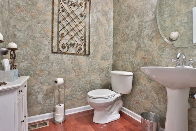 501 Grove Field Court, Suwanee, GA 30024