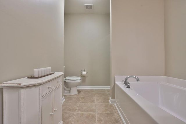 501 Grove Field Court, Suwanee, GA 30024