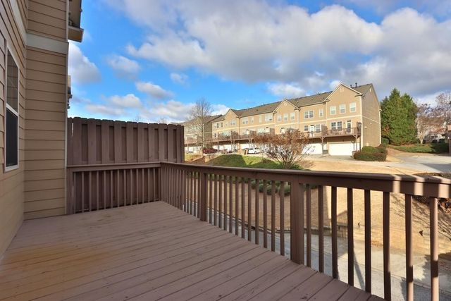 501 Grove Field Court, Suwanee, GA 30024