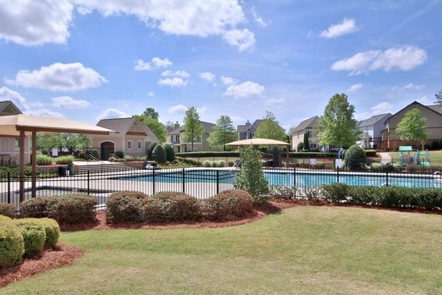 501 Grove Field Court, Suwanee, GA 30024