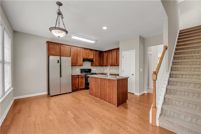501 Grove Field Court, Suwanee, GA 30024