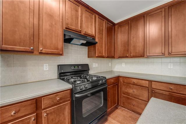 501 Grove Field Court, Suwanee, GA 30024