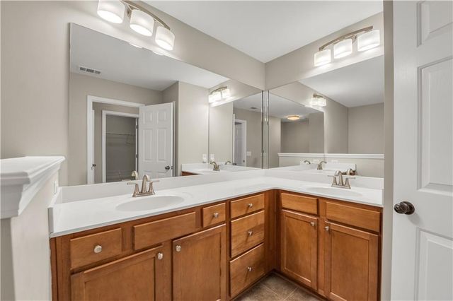 501 Grove Field Court, Suwanee, GA 30024