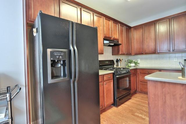 501 Grove Field Court, Suwanee, GA 30024