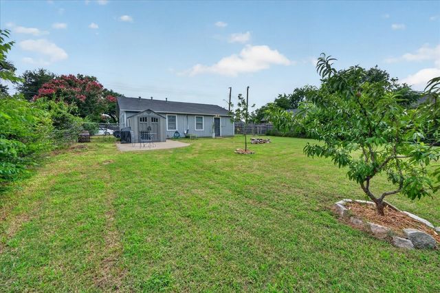 4956 Dunbar Street, Fort Worth, TX 76105
