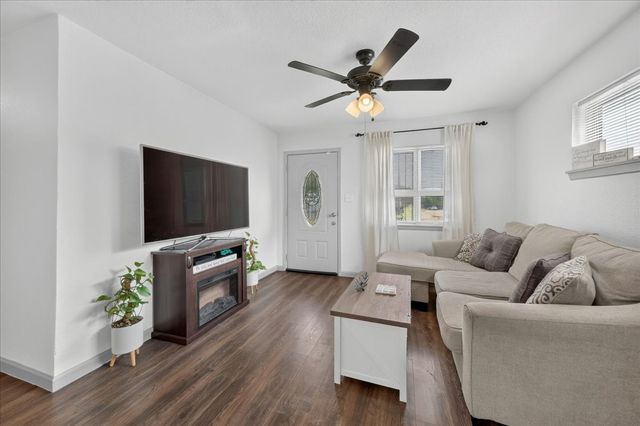 4956 Dunbar Street, Fort Worth, TX 76105