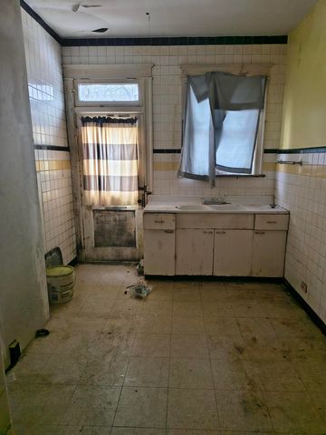 118 E 24th Street E, Covington, KY 41014