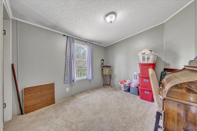 105 CHEROKEE LN, Thaxton, VA 24174