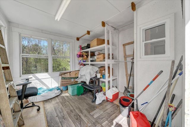 105 CHEROKEE LN, Thaxton, VA 24174