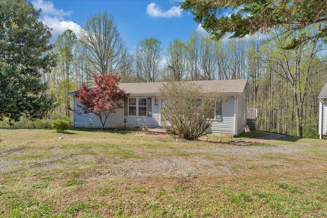 105 CHEROKEE LN, Thaxton, VA 24174