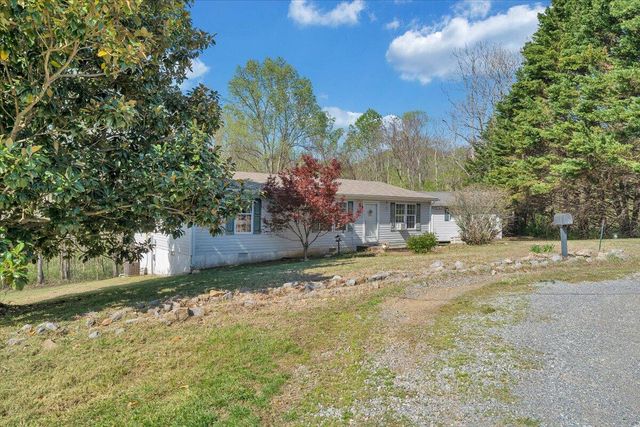 105 CHEROKEE LN, Thaxton, VA 24174