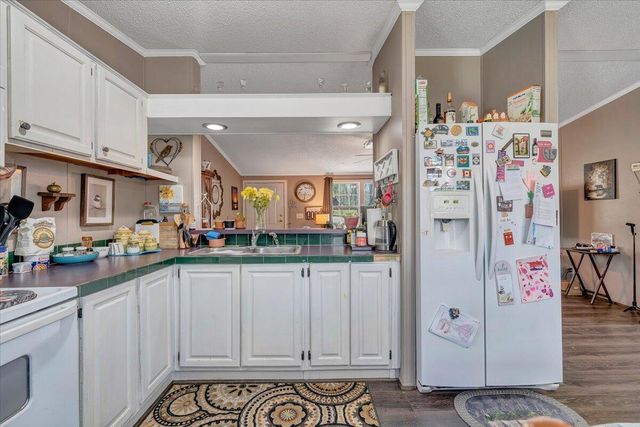 105 CHEROKEE LN, Thaxton, VA 24174