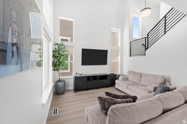 999 N LEDGER DR, Saratoga Springs, UT 84045