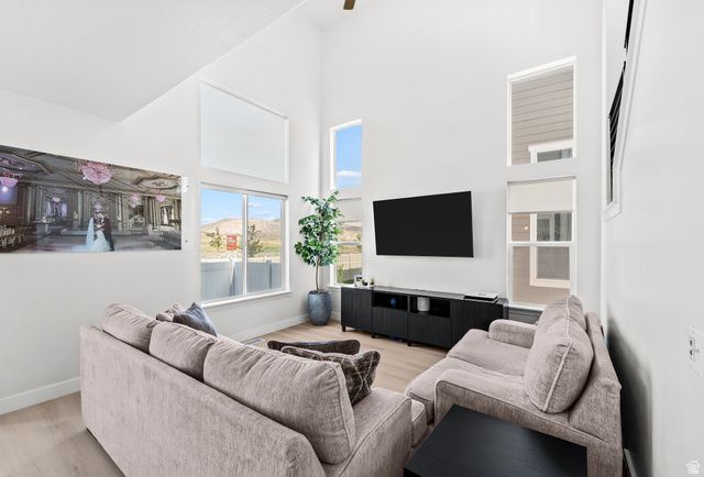 999 N LEDGER DR, Saratoga Springs, UT 84045