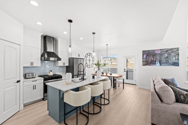 999 N LEDGER DR, Saratoga Springs, UT 84045