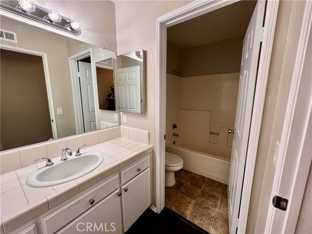 43632 Serenity Court, Lancaster, CA 93535