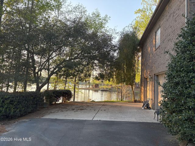 955 Sagamore Drive, Louisburg, NC 27549