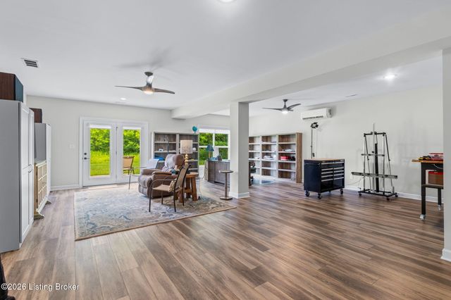 11604 Angel Falls Ct, Prospect, KY 40059