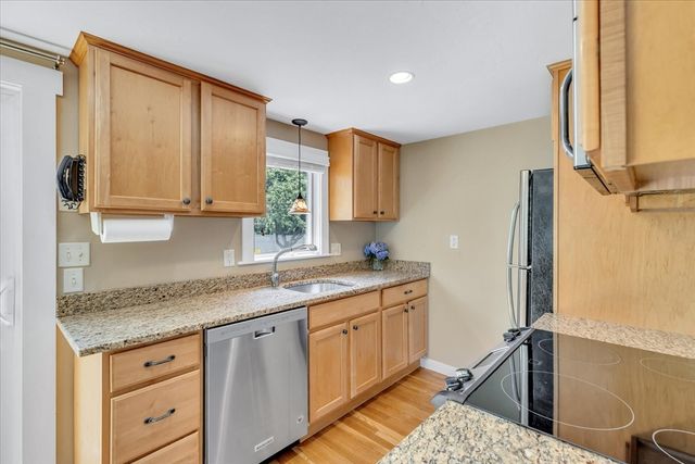 1 Thorwald Dr, Dennis, MA 02660