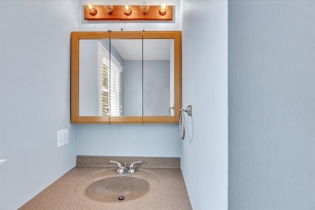 1 Thorwald Dr, Dennis, MA 02660