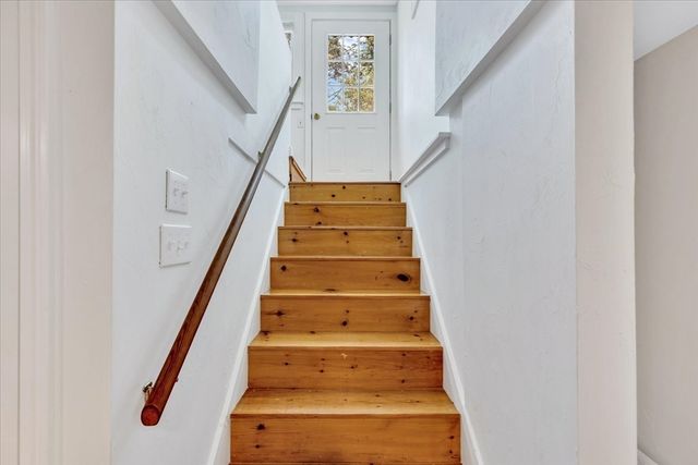 1 Thorwald Dr, Dennis, MA 02660