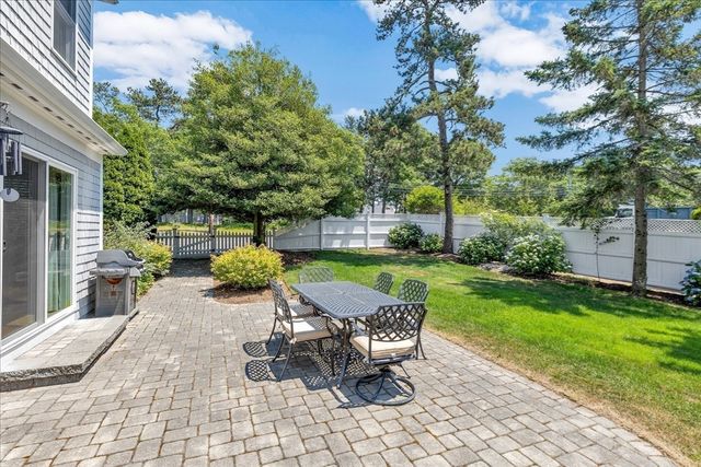 1 Thorwald Dr, Dennis, MA 02660