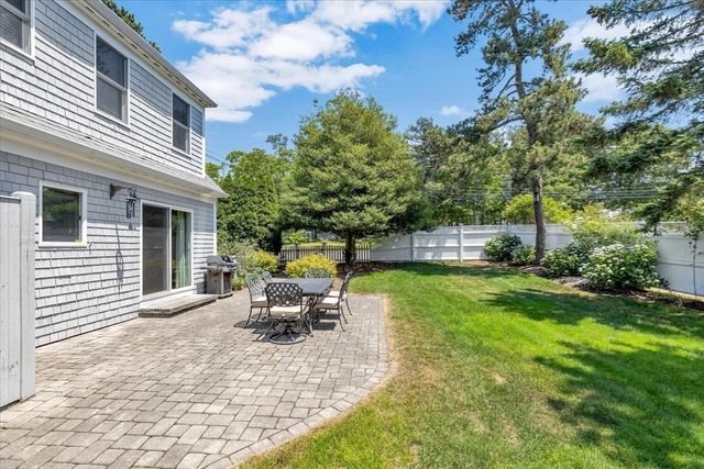 1 Thorwald Dr, Dennis, MA 02660