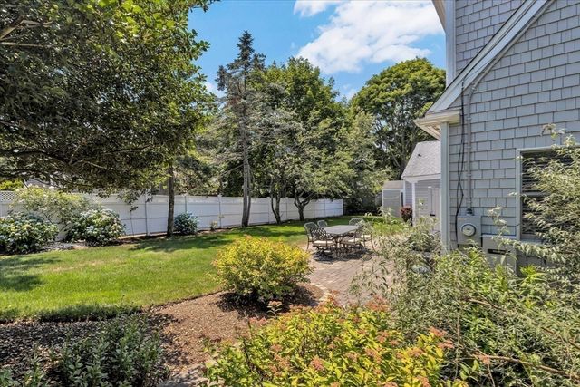 1 Thorwald Dr, Dennis, MA 02660