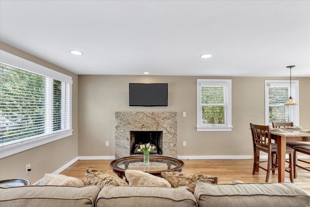 1 Thorwald Dr, Dennis, MA 02660