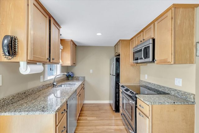 1 Thorwald Dr, Dennis, MA 02660