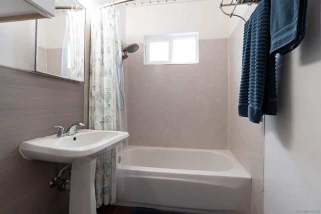 5038-40 W Point Loma Blvd, San Diego, CA 92107