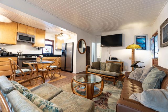 5038-40 W Point Loma Blvd, San Diego, CA 92107