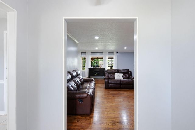 206 Hiawatha Trail, Georgetown, KY 40324