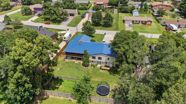 206 Hiawatha Trail, Georgetown, KY 40324