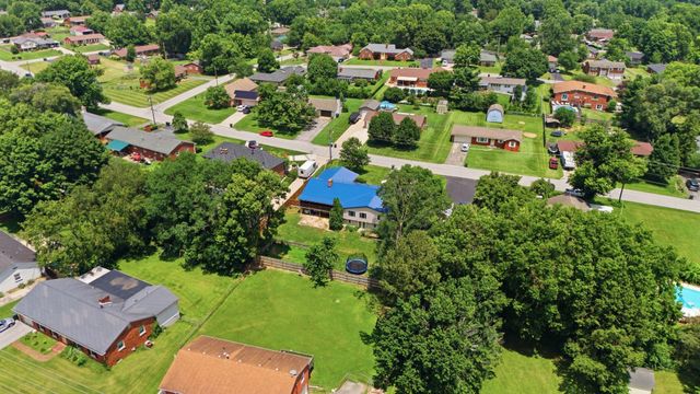 206 Hiawatha Trail, Georgetown, KY 40324