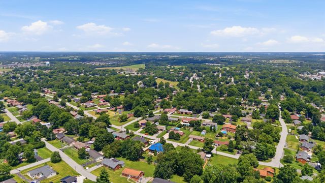 206 Hiawatha Trail, Georgetown, KY 40324