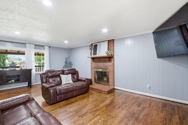206 Hiawatha Trail, Georgetown, KY 40324