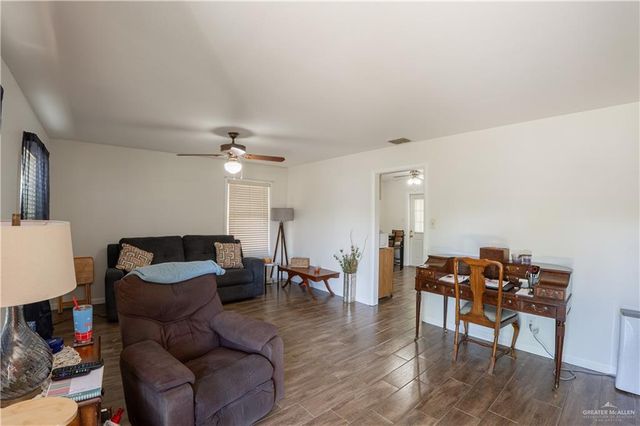 118 W Davis Street, Harlingen, TX 78550