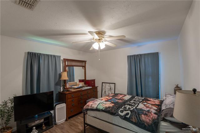 118 W Davis Street, Harlingen, TX 78550