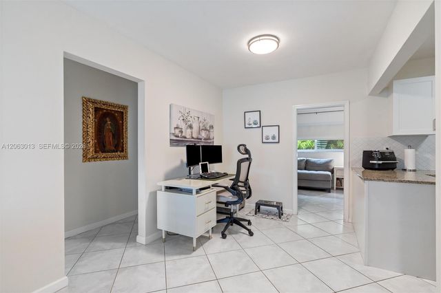 5713 NW 87th Ave, Tamarac, FL 33321