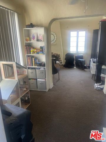 6467 Cimarron Street, Los Angeles, CA 90047