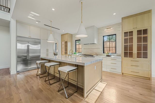 3723 Manana Drive, Dallas, TX 75220