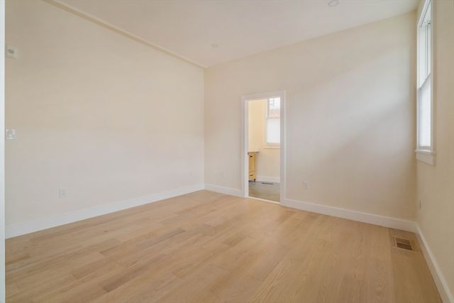 108 Bunker Hill 1, Boston, MA 02129